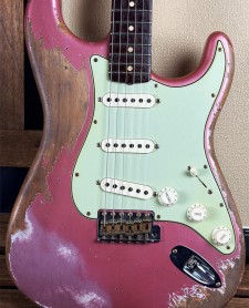 Fender Custom Shop 2022 60s Stratocaster Dual Mag II Super Heavy Relic Super Faded Aged Burgundy Mist Metallic
